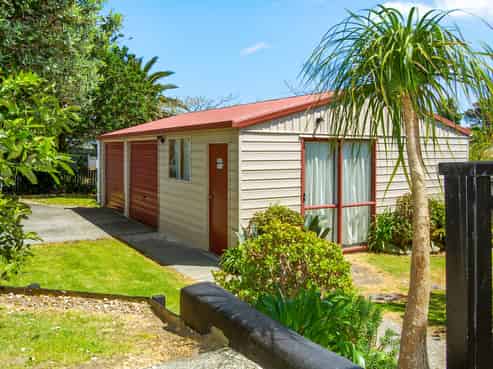 8 Puawai Street, Kaiwaka