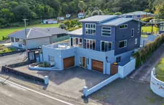 272 Thames Coast Road, Thornton Bay