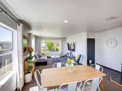 16 Arthur Hobson Avenue, Pirimai