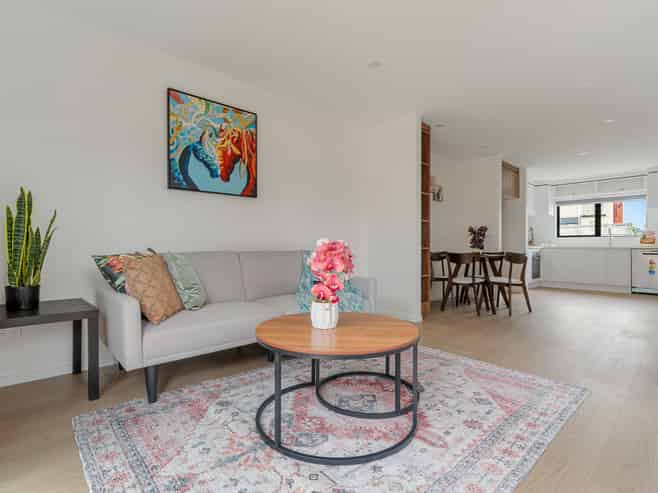 7/32, 9/32 & 10/32 Tapuwae Way, Mangere Bridge