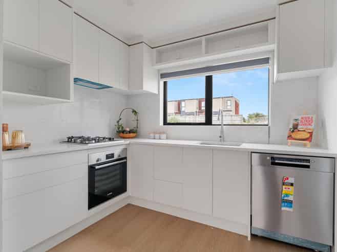 7/32, 9/32 & 10/32 Tapuwae Way, Mangere Bridge