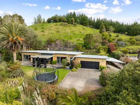 51 Herbert Drive, Whangamata