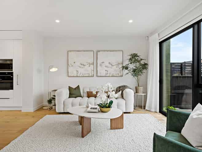9 Golden Fall Road, Hobsonville