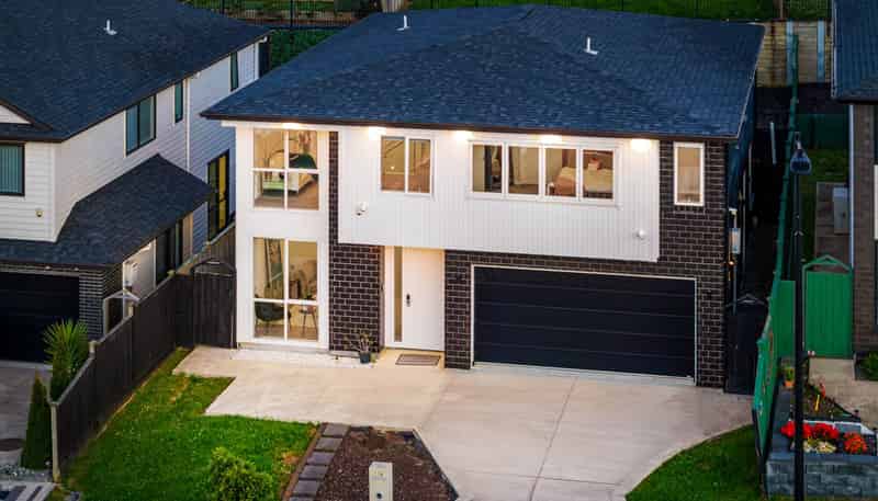 114 McQuoids Road, Flat Bush