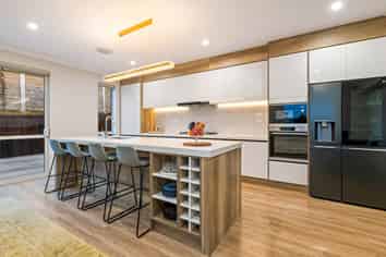 114 McQuoids Road, Flat Bush