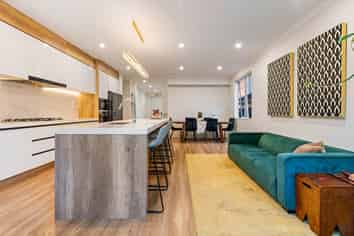 114 McQuoids Road, Flat Bush