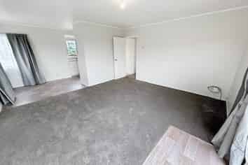 2/28 Hannah Road, Otara