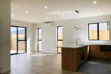  8 Enchantment Lane, Drury