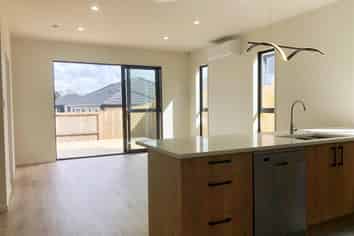  8 Enchantment Lane, Drury