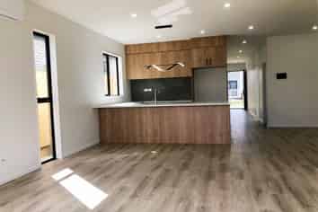  8 Enchantment Lane, Drury