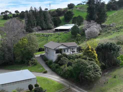 2829 Puketitiri Road, Patoka