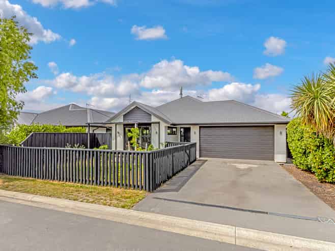 141 Infinity Drive, Pegasus