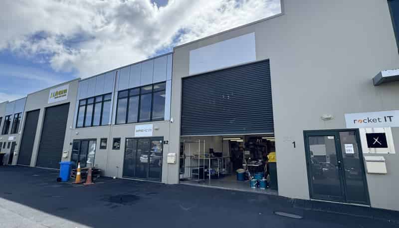 B2/16 Saturn Place, Albany