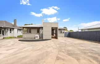 104 Lincoln Road, Henderson