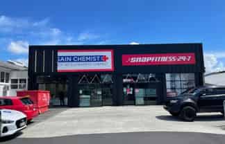 High Profile Wairau Trade Retail 