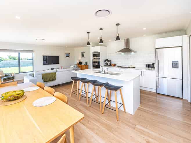 25 Tirimoana Place, Otamatea