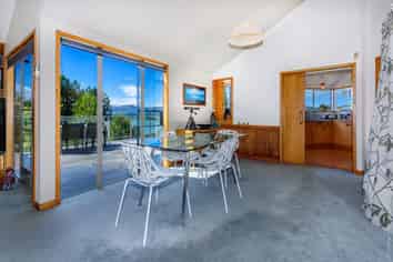 27-29 Zephyr Terrace, Governors Bay