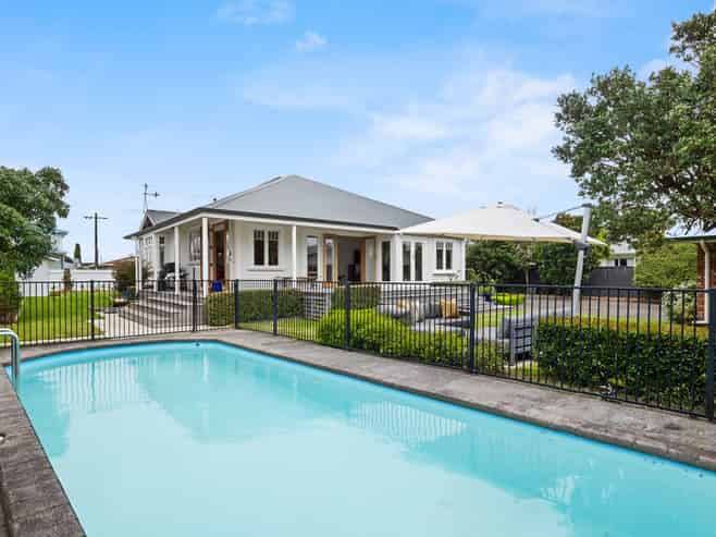 68 Wallace Place, Westown