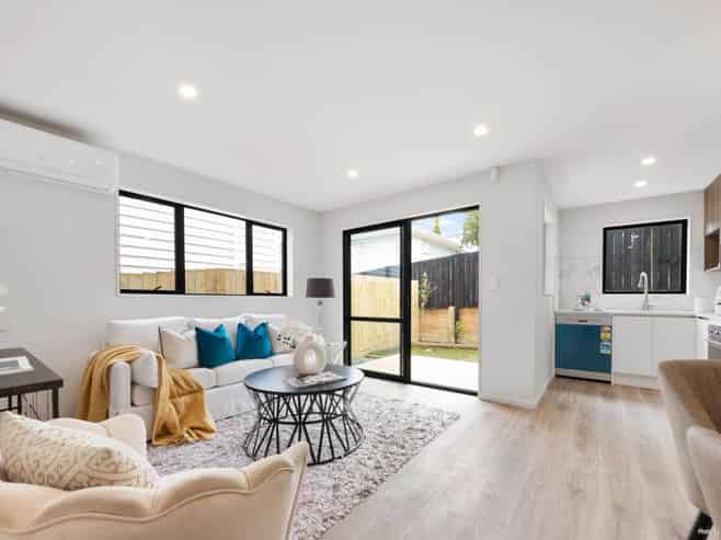 8C Butterworth Drive, Glendene