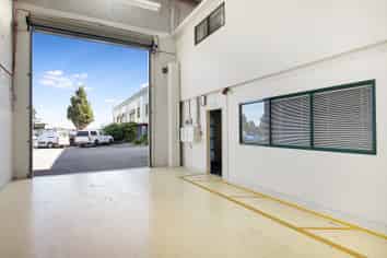 Tidy Sockburn Warehouse/Workshop - 550m2*