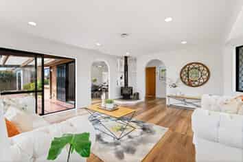 156 Whitford Road, Somerville