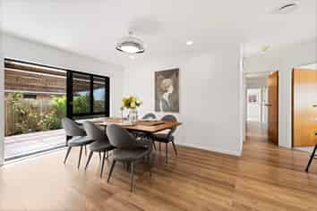 156 Whitford Road, Somerville