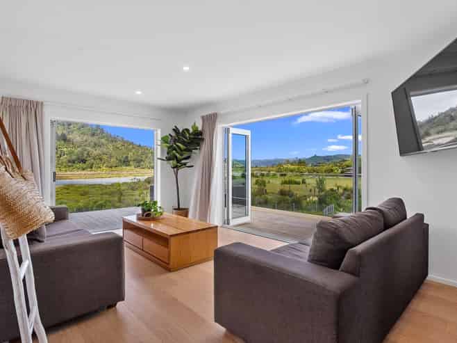 128 Rangituia Street, Whangamata