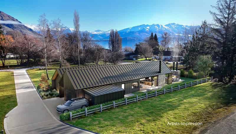 2 Annahs Place, Wanaka