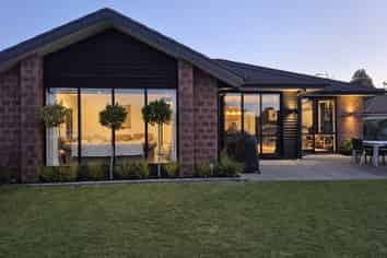 10 Kawatiri Place, Westport