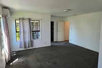 57 Gills Road, Bucklands Beach