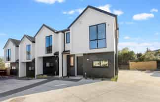 5/10 Shamrock Lane, Te Atatu Peninsula