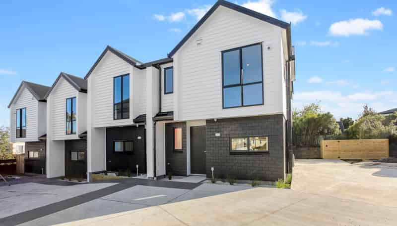 5/10 Shamrock Lane, Te Atatu Peninsula