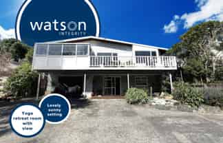 22 Pukerua Beach  Road, Pukerua Bay