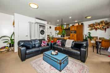 2A/12 Corban Avenue, Henderson