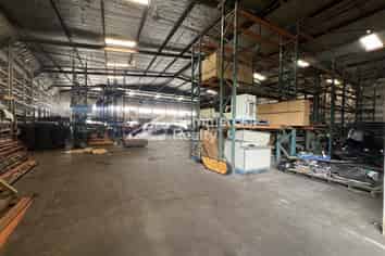Vacant Possession | High Stud Warehouse