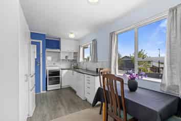 24A Roband Crescent, Brown Owl
