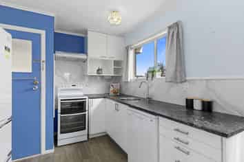 24A Roband Crescent, Brown Owl