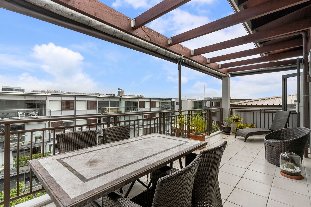 Secret Spot in The Viaduct - The Parc Penthouse! – pohled 2