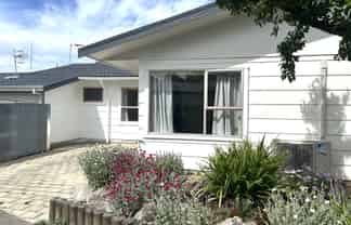2/17 Ranfurly Street, Tamatea