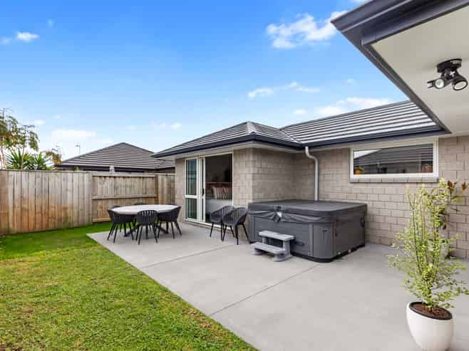 8 Komata Crescent, Papamoa