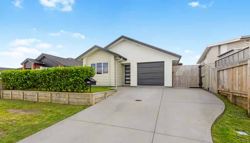 8 Komata Crescent, Papamoa