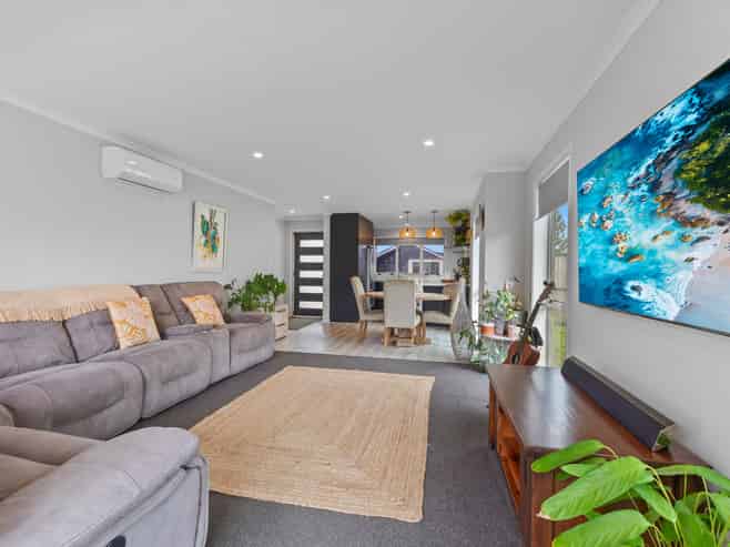 8 Komata Crescent, Papamoa