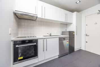 2B/11A City Road, Auckland Central