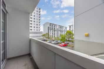 2B/11A City Road, Auckland Central
