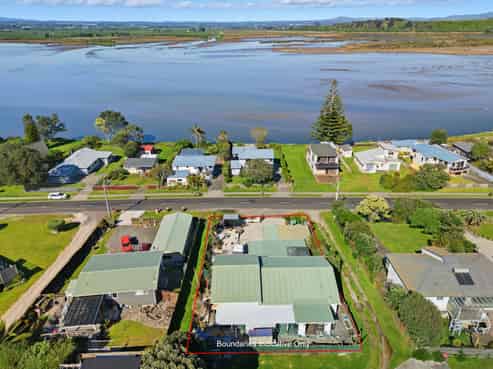 647 Pukehina Parade, Pukehina