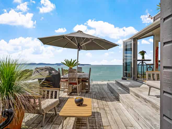 47 Puriri Place, Sandspit