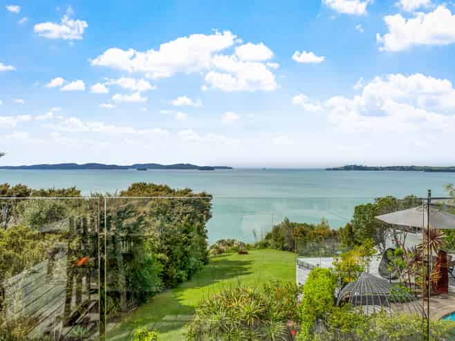 47 Puriri Place, Sandspit