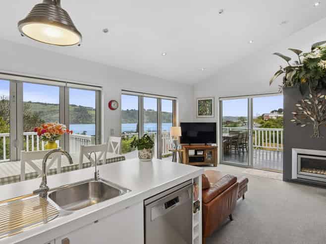 4 Seddon Street, Ravensbourne