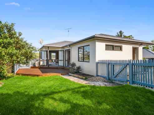 212B Norman Lesser Drive, Saint Johns