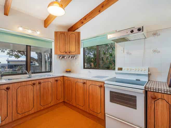 353 Tangiora Avenue, Whangapoua